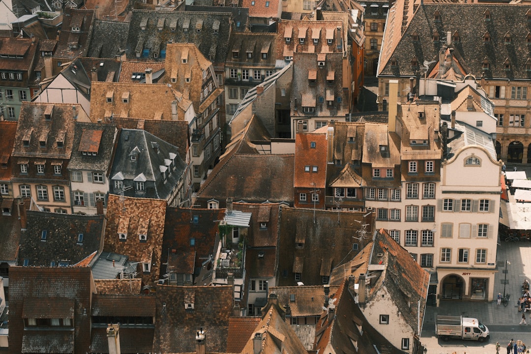 découvrez les quartiers à éviter à strasbourg pour garantir votre sécurité lors de votre visite ou installation dans la ville.