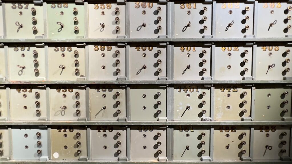 découvrez tout ce que vous devez savoir sur le code bancaire : définition, utilisation et comment l'identifier facilement pour vos transactions financières.