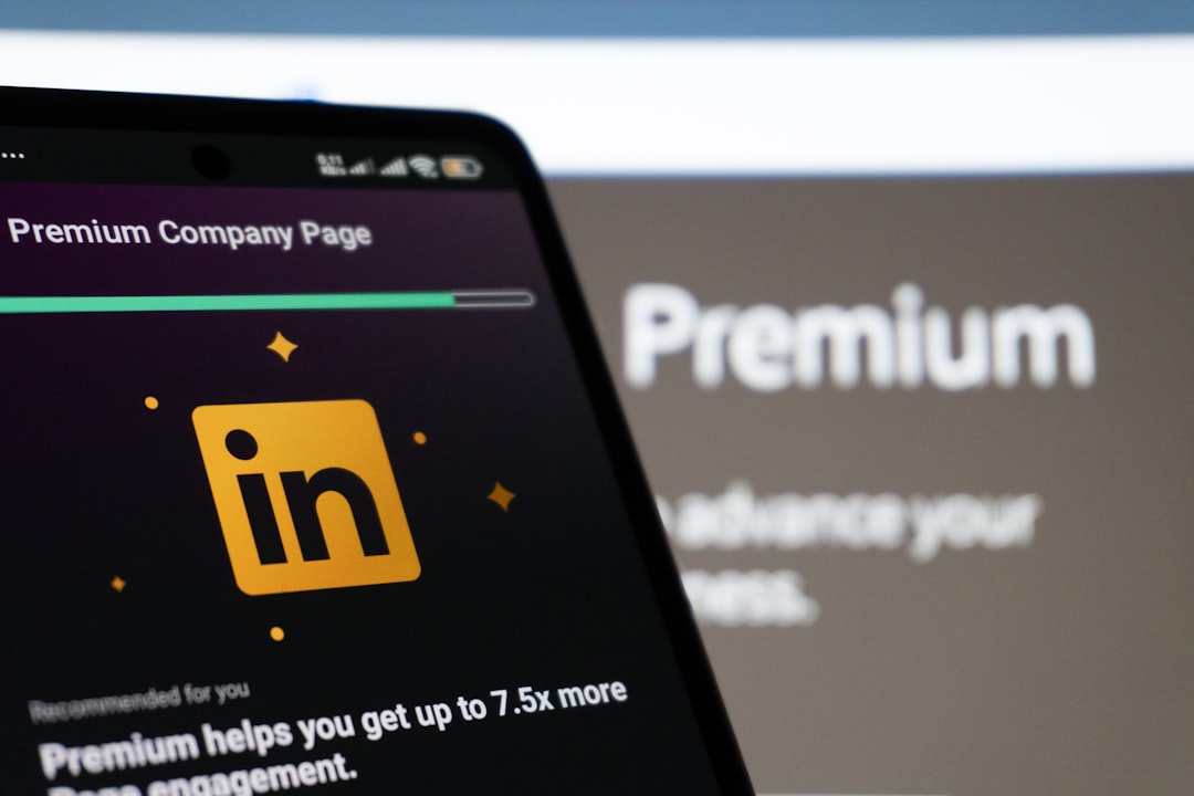 découvrez les fonctionnalités clés d'un intranet efficace pour améliorer la communication, la collaboration et la productivité au sein de votre organisation.