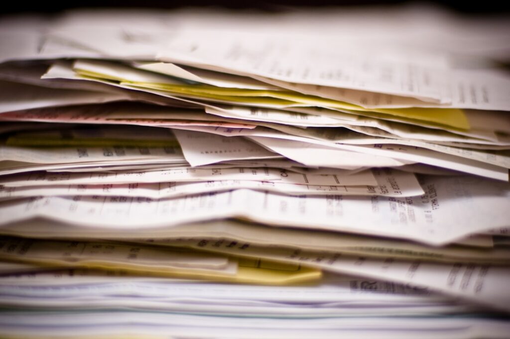découvrez la durée légale de conservation des reçus de loyer et les obligations liées à leur archivage pour une gestion locative conforme.